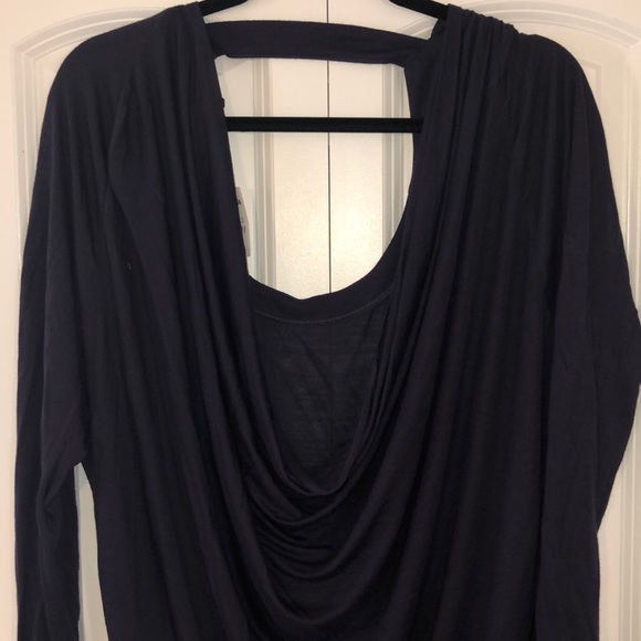 Express Flow Top - Picture 2 of 5